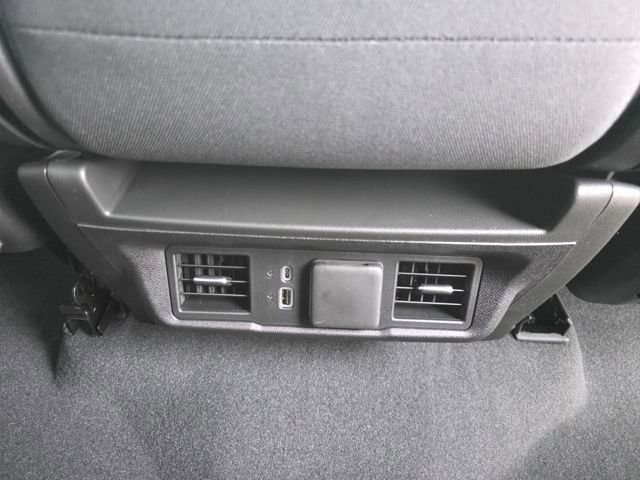New 2026 GMC Sierra 1500 SLE image 24