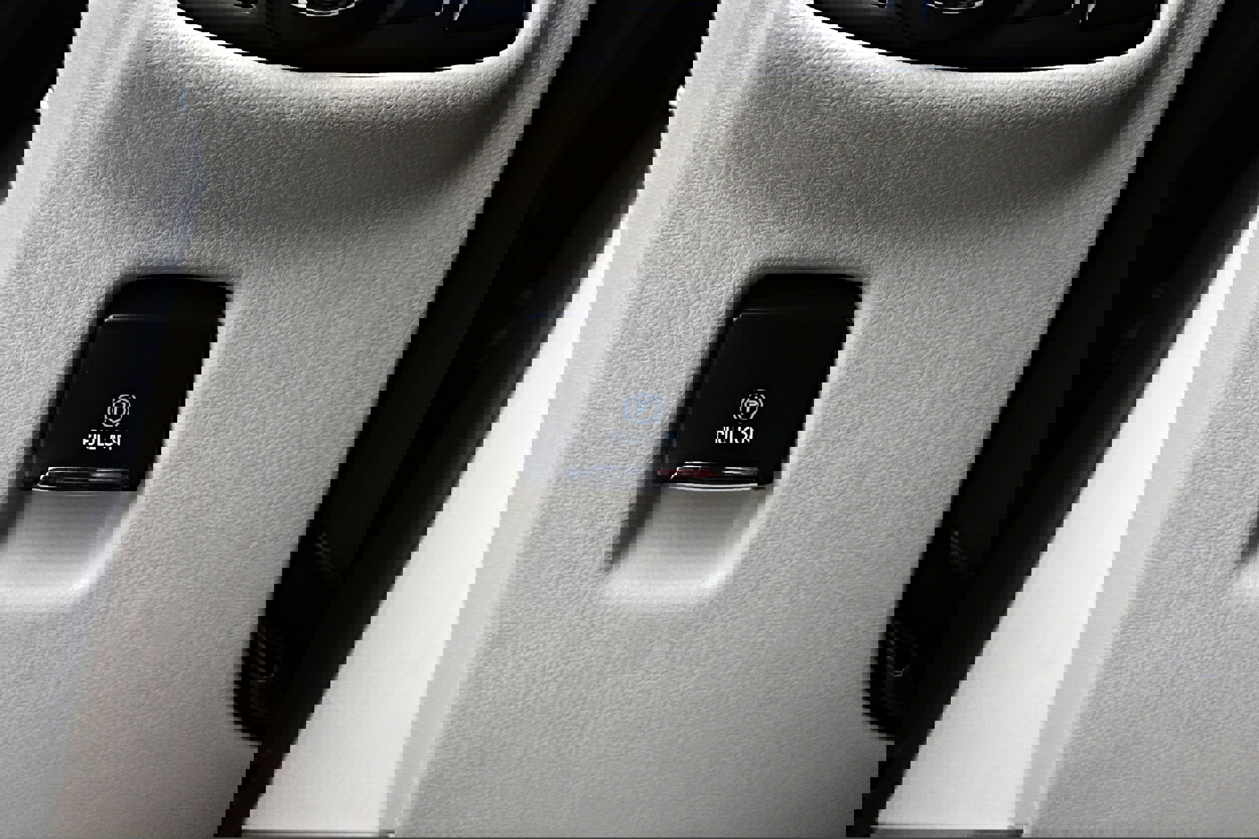 Used 2017 Lincoln MKZ Black Label w/ Technology Package image 11