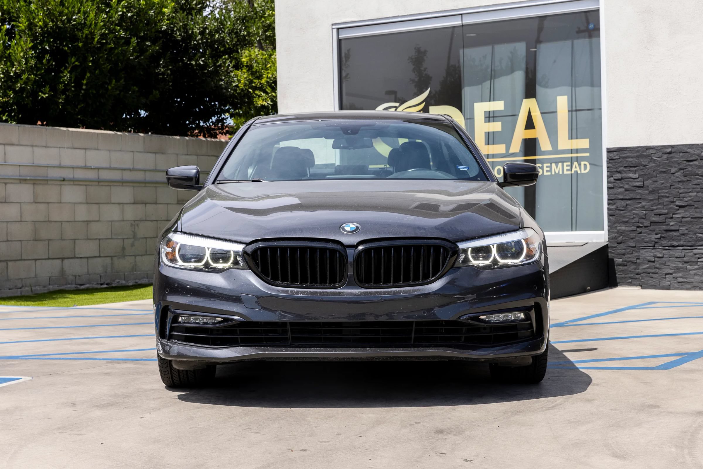 Used 2018 BMW 540i RWD image 4