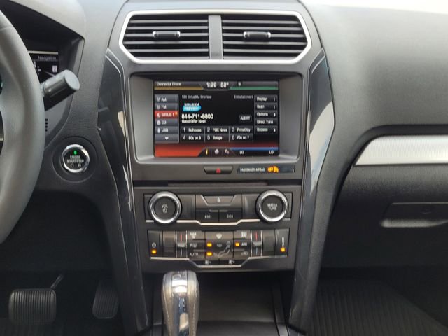 Used 2016 Ford Explorer XLT w/ Equipment Group 201A FWD image 16