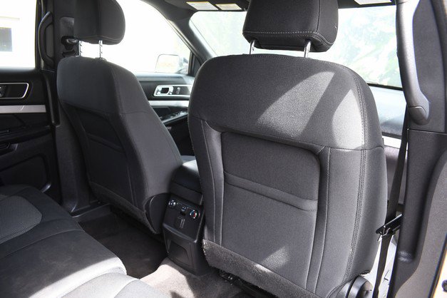 Used 2017 Ford Explorer XLT image 27