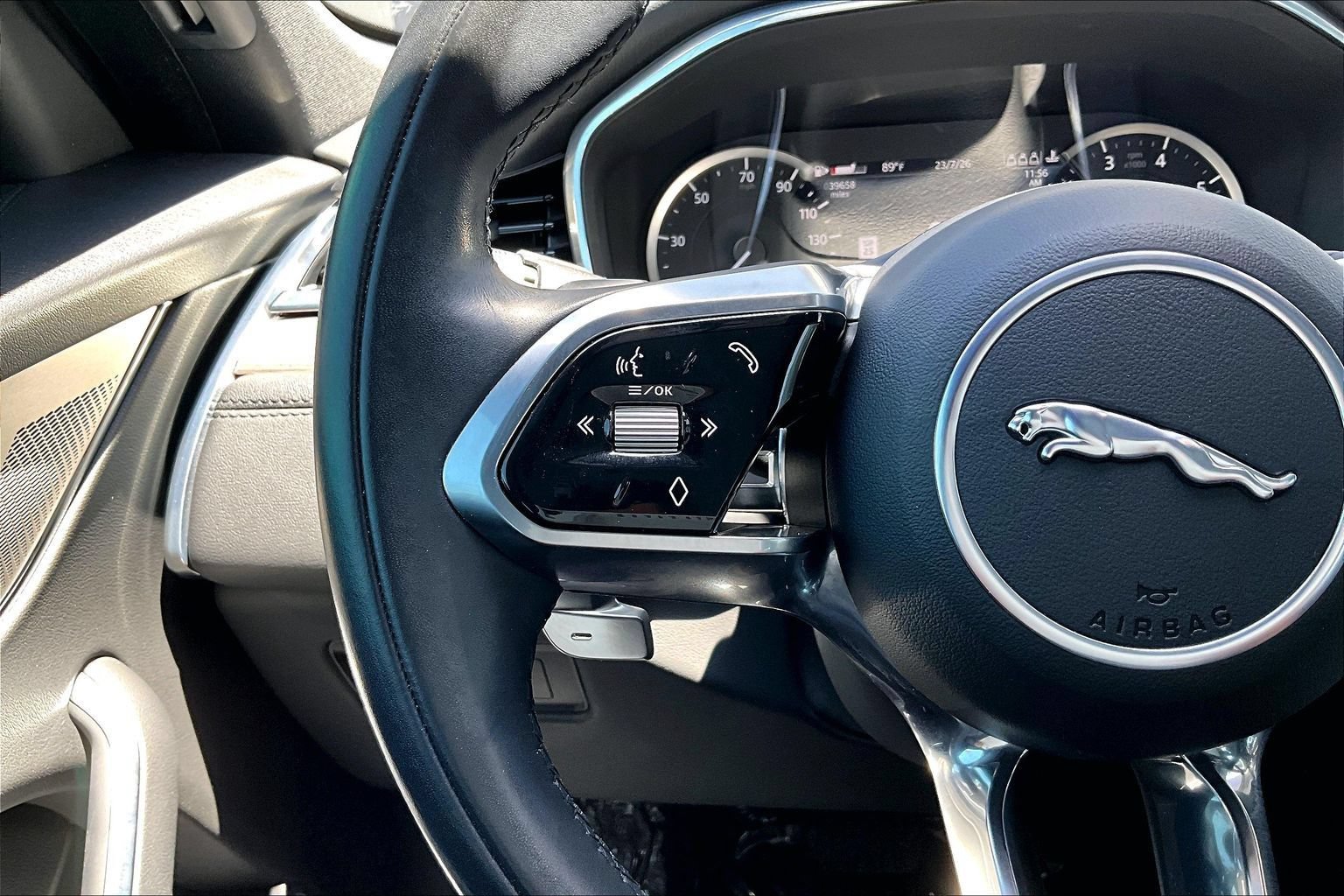 Used 2021 Jaguar F-PACE S AWD/4WD image 18