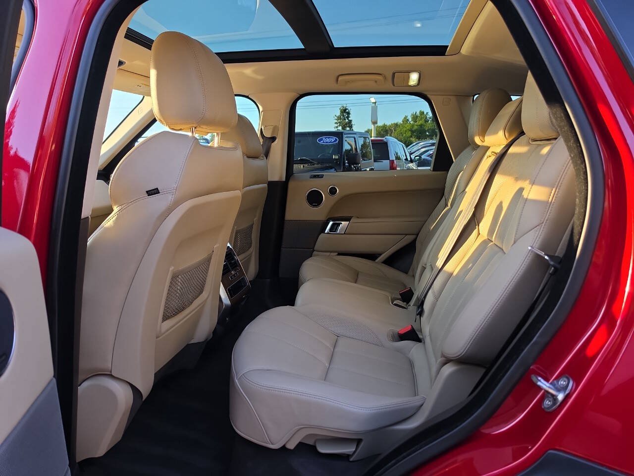Used 2014 Land Rover Range Rover Sport HSE AWD/4WD image 11