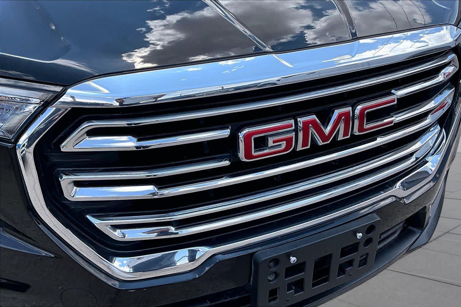 Used 2022 GMC Terrain SLT w/ Infotainment Package II FWD image 29