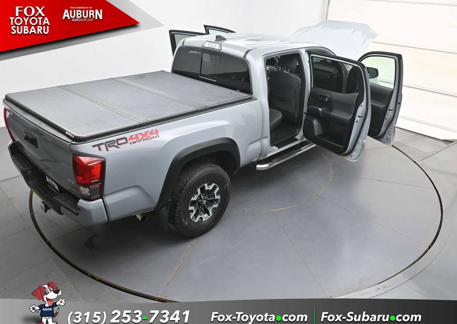 Used 2019 Toyota Tacoma TRD Off-Road w/ Technology Package AWD/4WD image 36