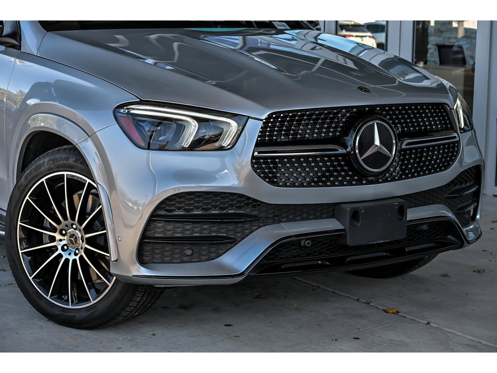 Certified 2021 Mercedes-Benz GLE 450 4MATIC image 2