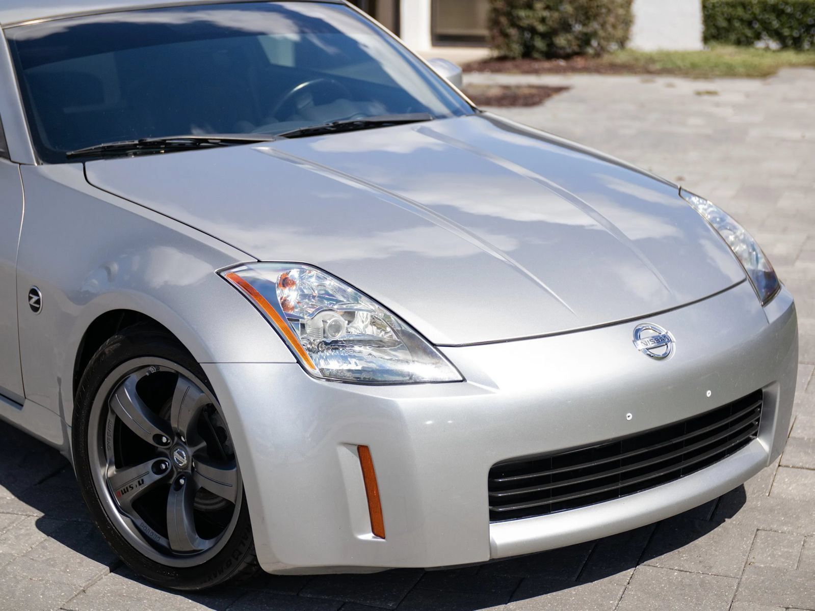 Used 2003 Nissan 350Z Touring RWD image 3