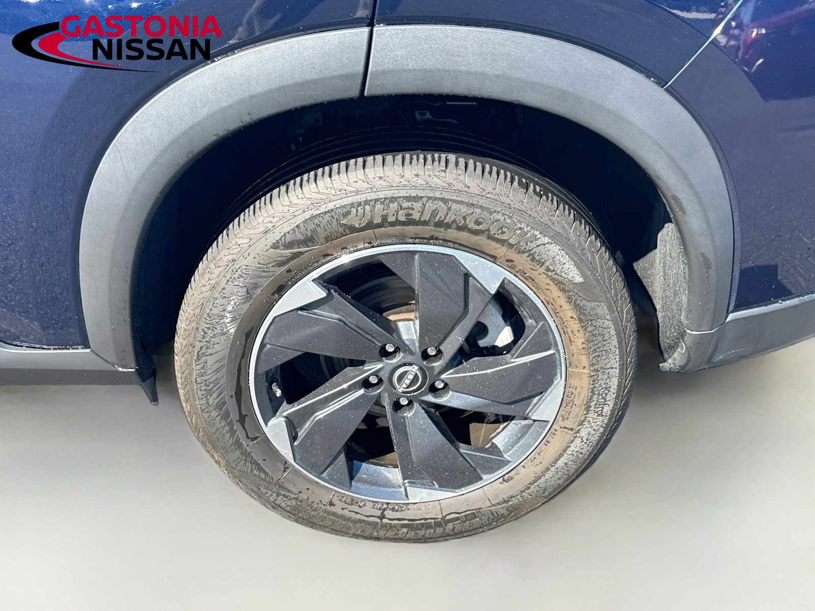 Used 2025 Nissan Rogue SV AWD/4WD image 38