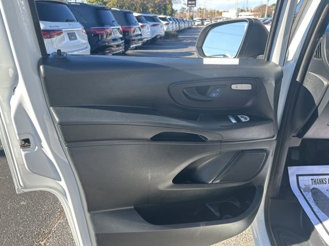 Used 2022 Mercedes-Benz Metris image 17