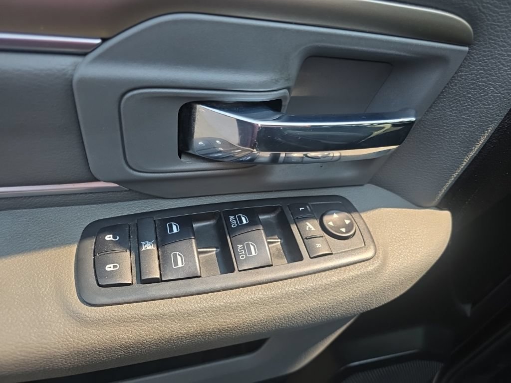 Used 2018 RAM 1500 Big Horn AWD/4WD image 13