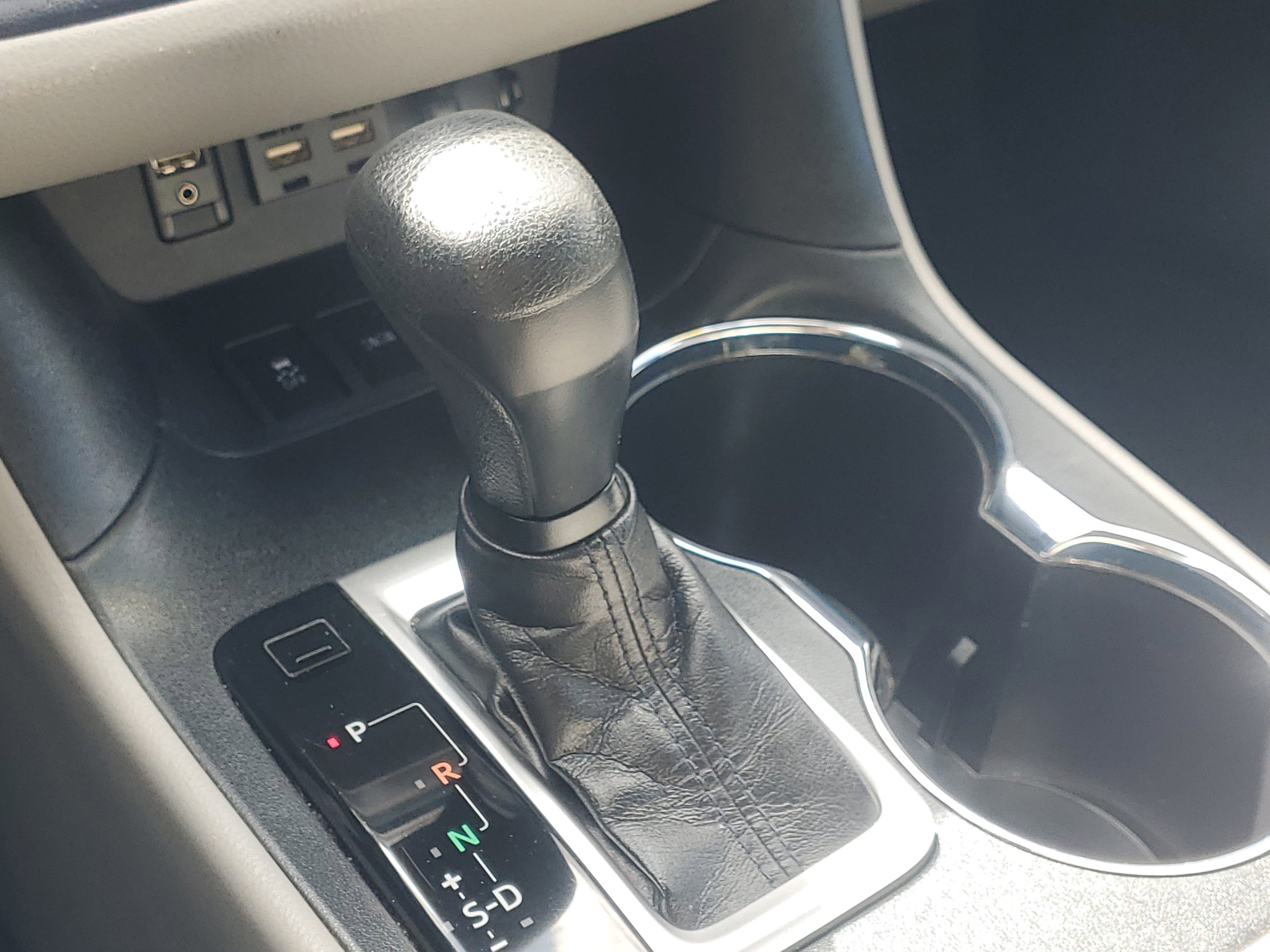 Used 2019 Toyota Highlander LE FWD image 30