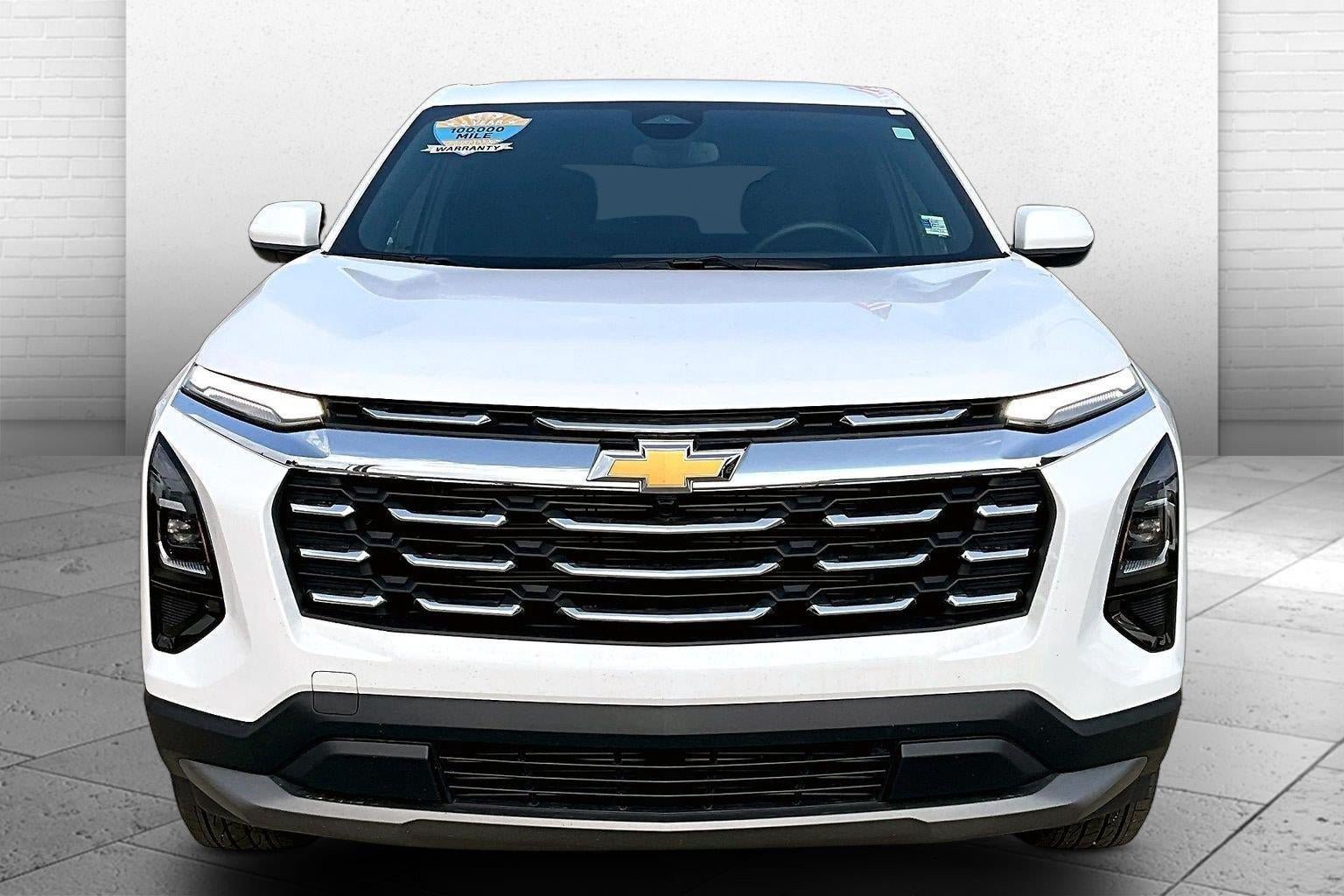 Used 2026 Chevrolet Equinox LT FWD image 2
