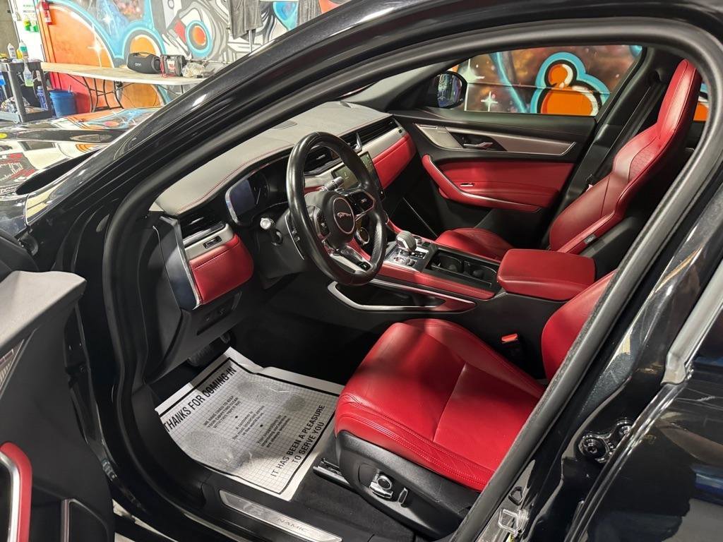 Used 2021 Jaguar F-PACE R-Dynamic S image 30