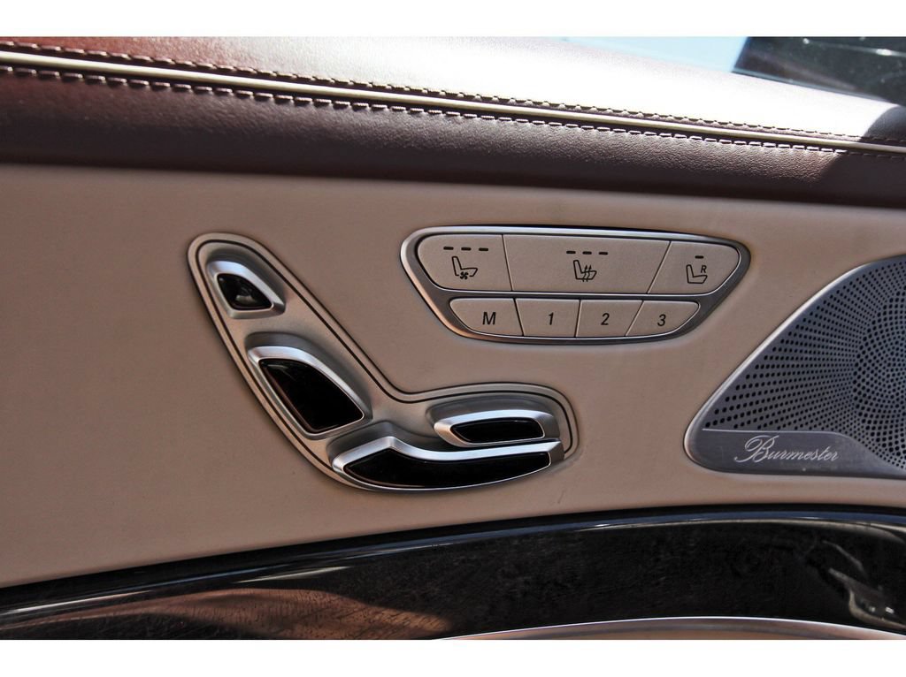 Used 2019 Mercedes-Benz S 560 Sedan image 23