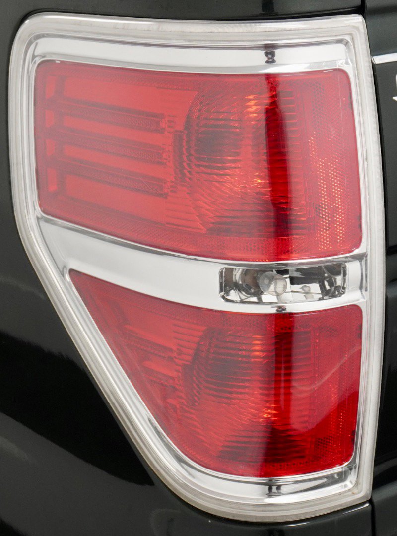 Used 2014 Ford F150 King Ranch w/ King Ranch Luxury Package image 40