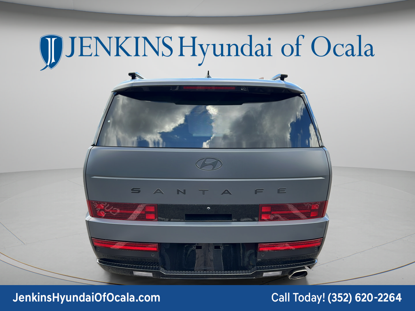 Used 2025 Hyundai Santa Fe Calligraphy FWD image 4