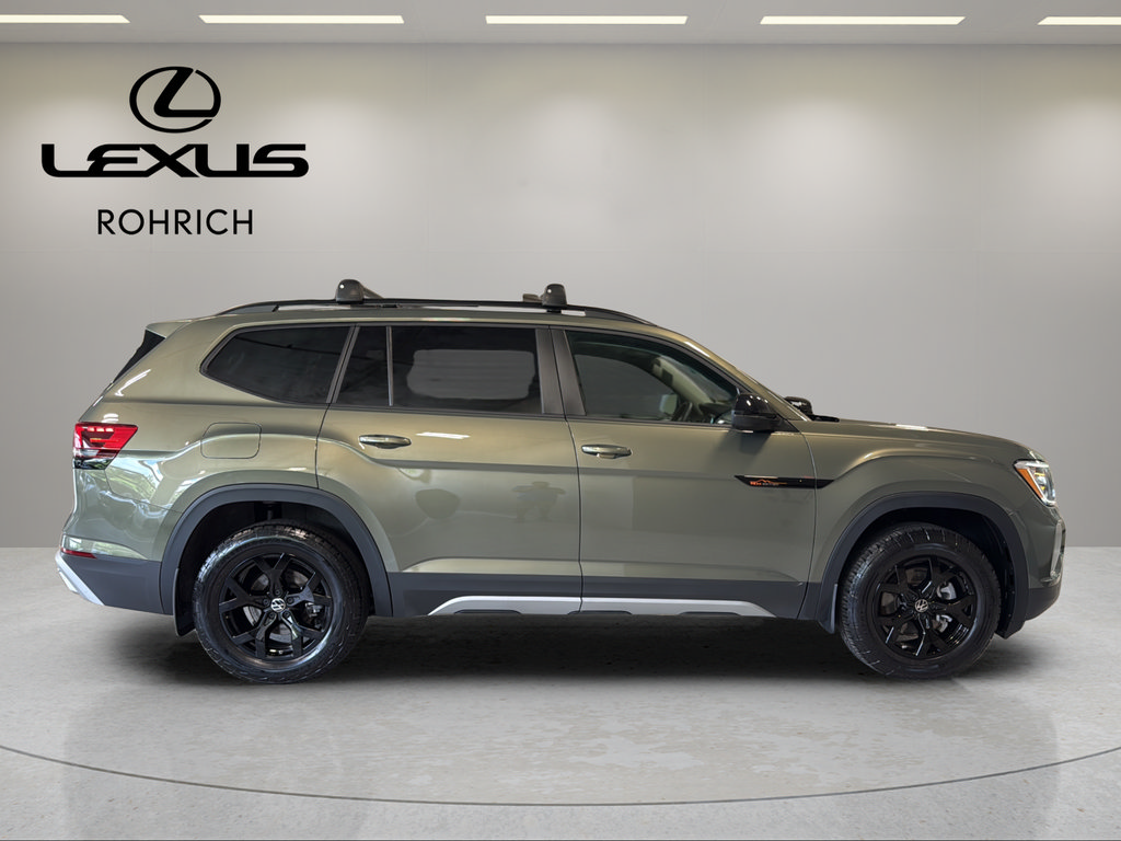 Used 2024 Volkswagen Atlas Peak Edition SEL AWD/4WD image 5