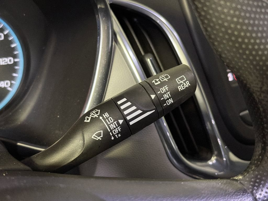 Used 2020 Chevrolet Equinox LS image 18