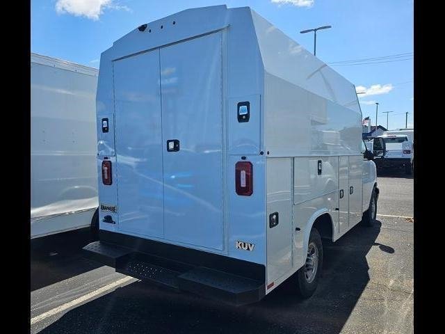 New 2024 Chevrolet Express 3500 w/ Power Convenience Package image 28