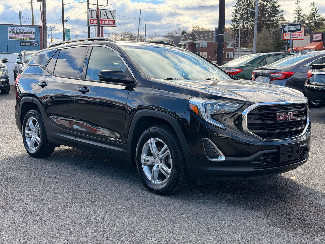 Used 2018 GMC Terrain SLE w/ Infotainment Package I AWD/4WD image 3