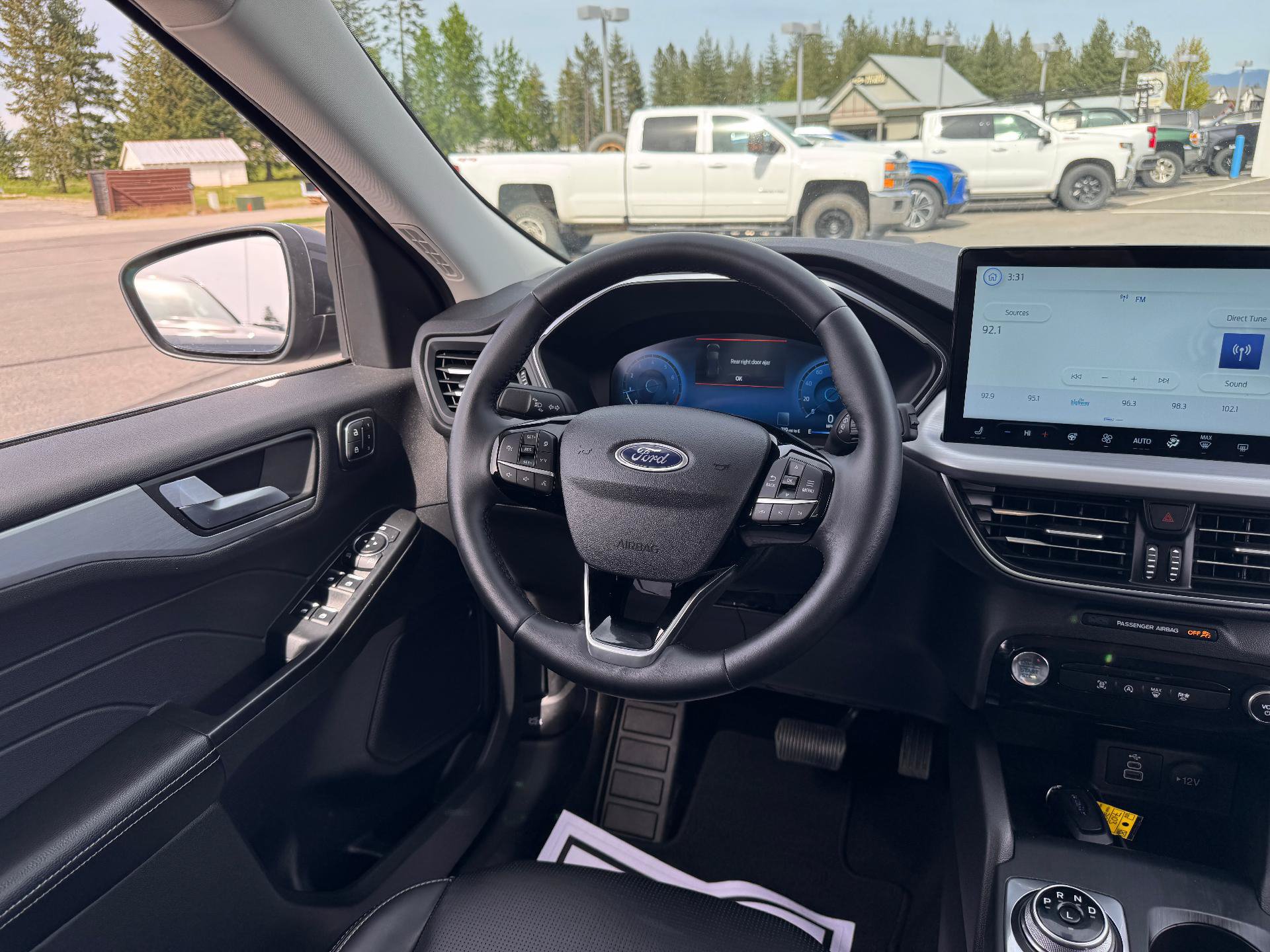 Used 2025 Ford Escape Platinum AWD/4WD image 24