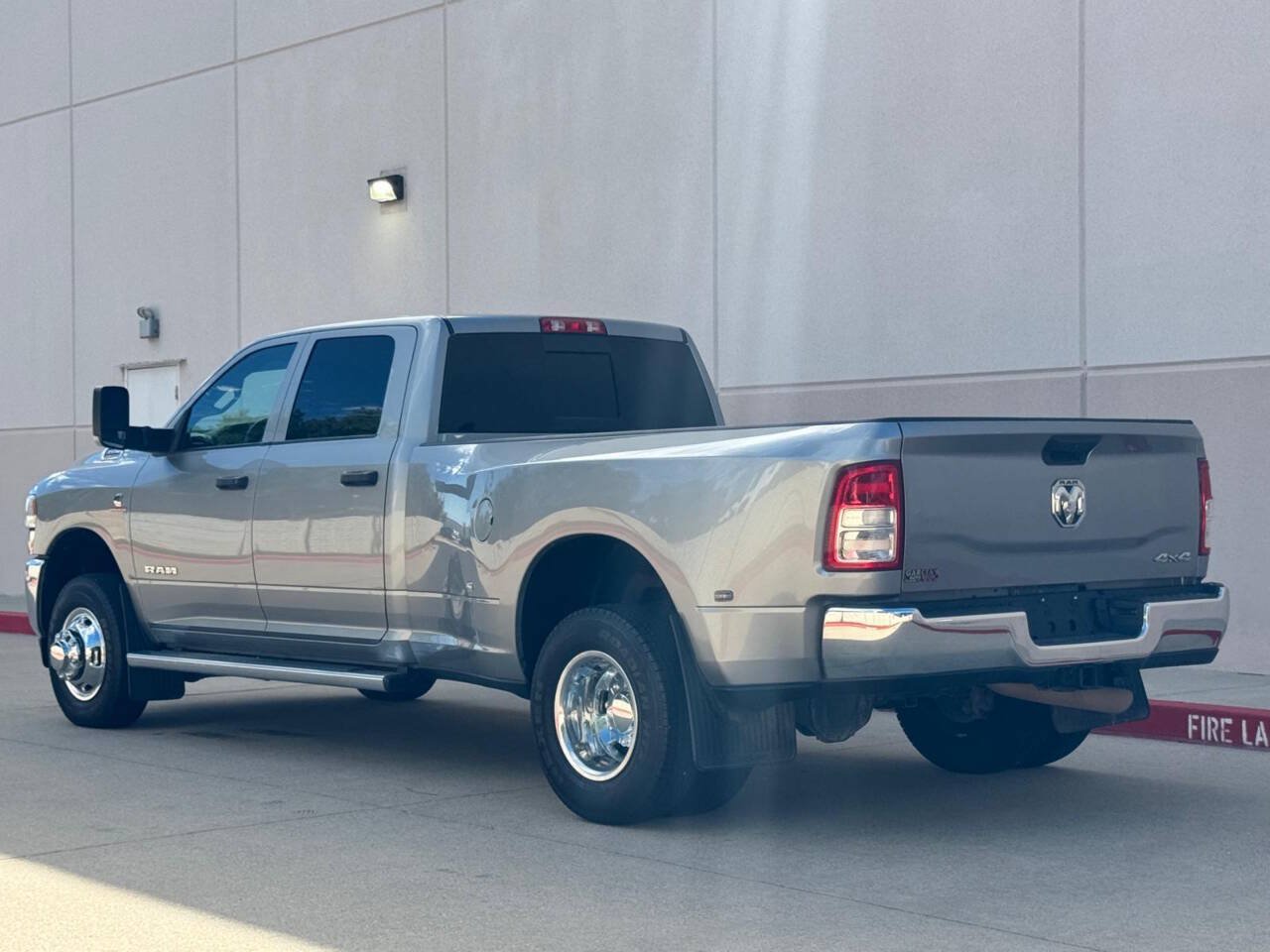 Used 2022 RAM 3500 Tradesman AWD/4WD image 5