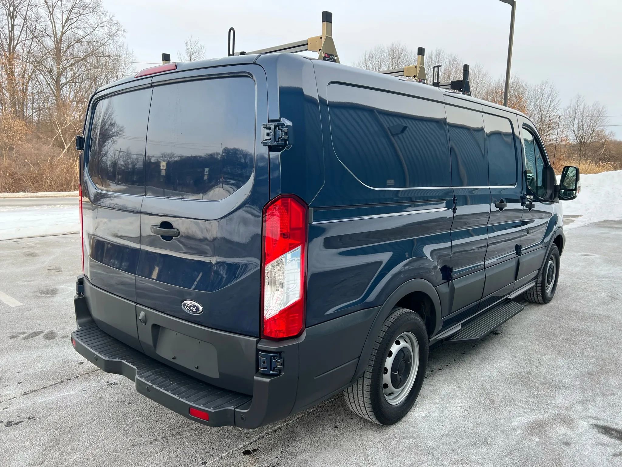 Used 2017 Ford Transit 150 130 Low Roof RWD image 8