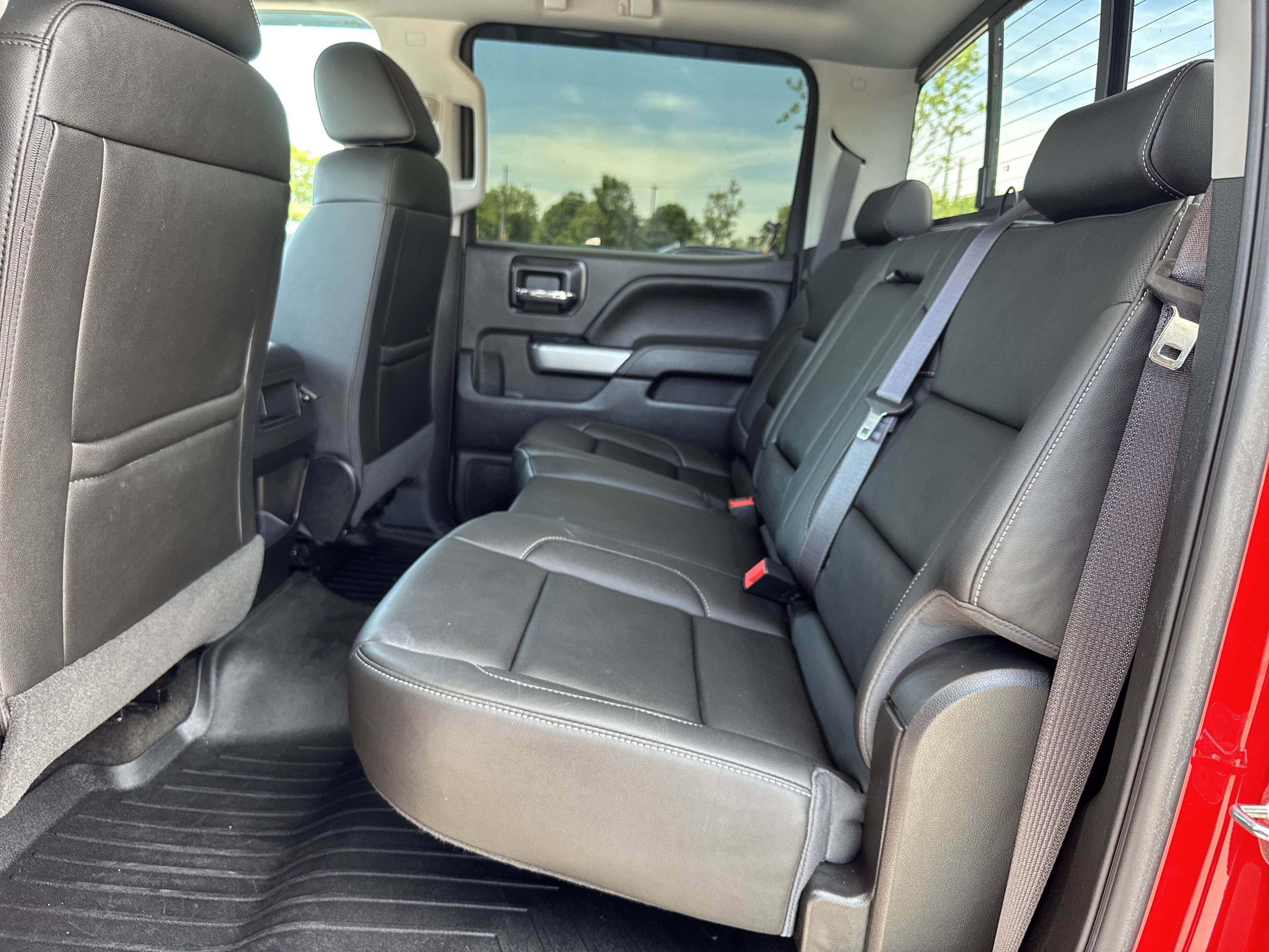Used 2017 Chevrolet Silverado 1500 LTZ Z71 w/ LTZ Plus Package AWD/4WD image 30