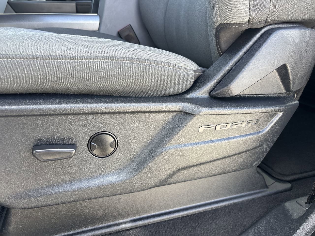 Certified 2023 Ford F250 XLT w/ XLT Premium Package image 18