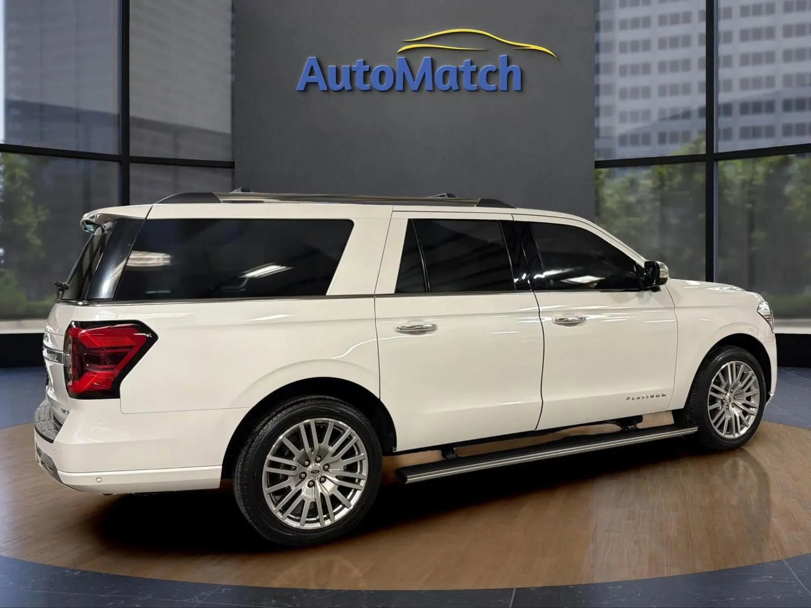 Used 2024 Ford Expedition Max Platinum image 11