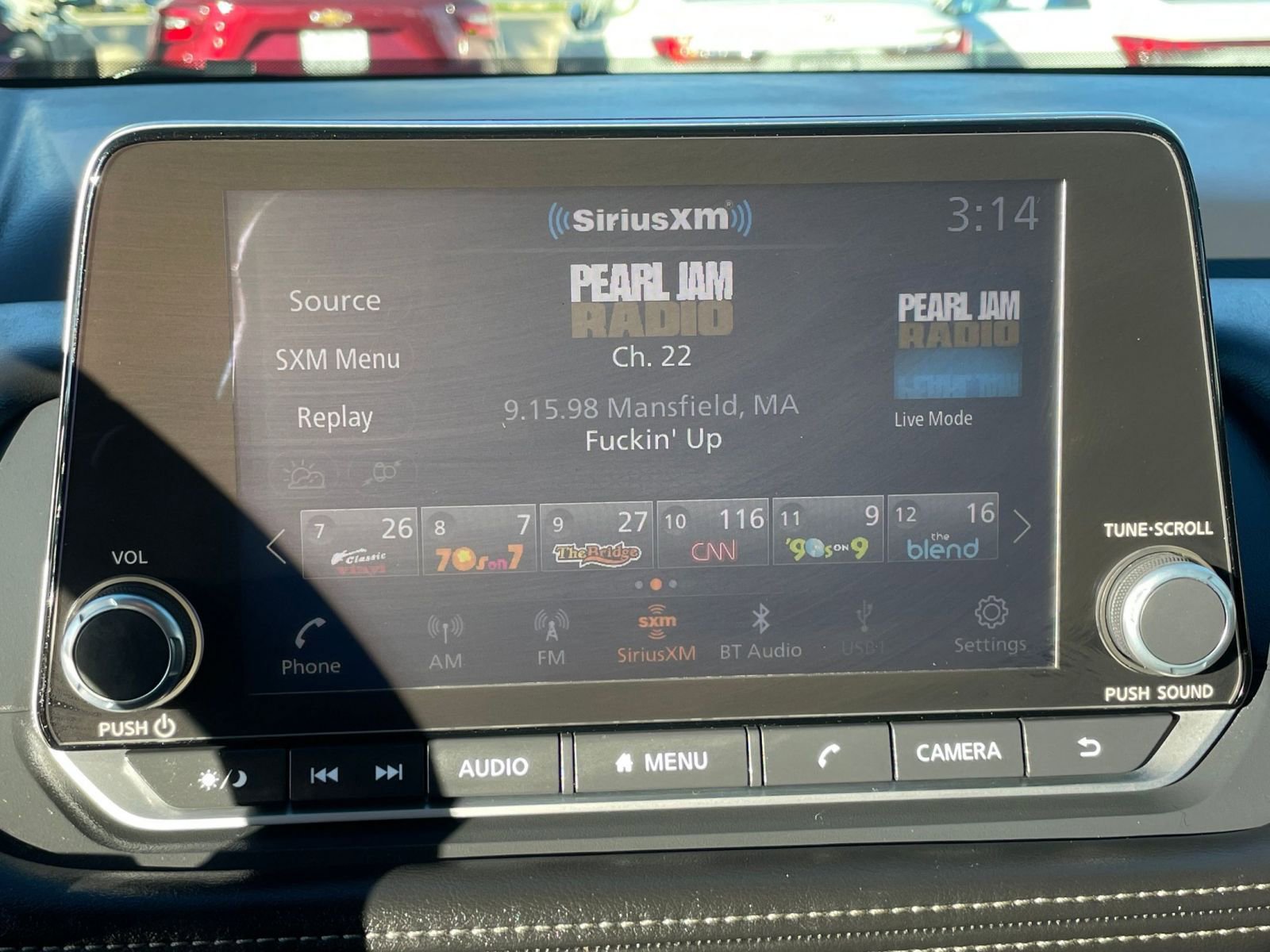 Used 2025 Nissan Rogue SV image 21