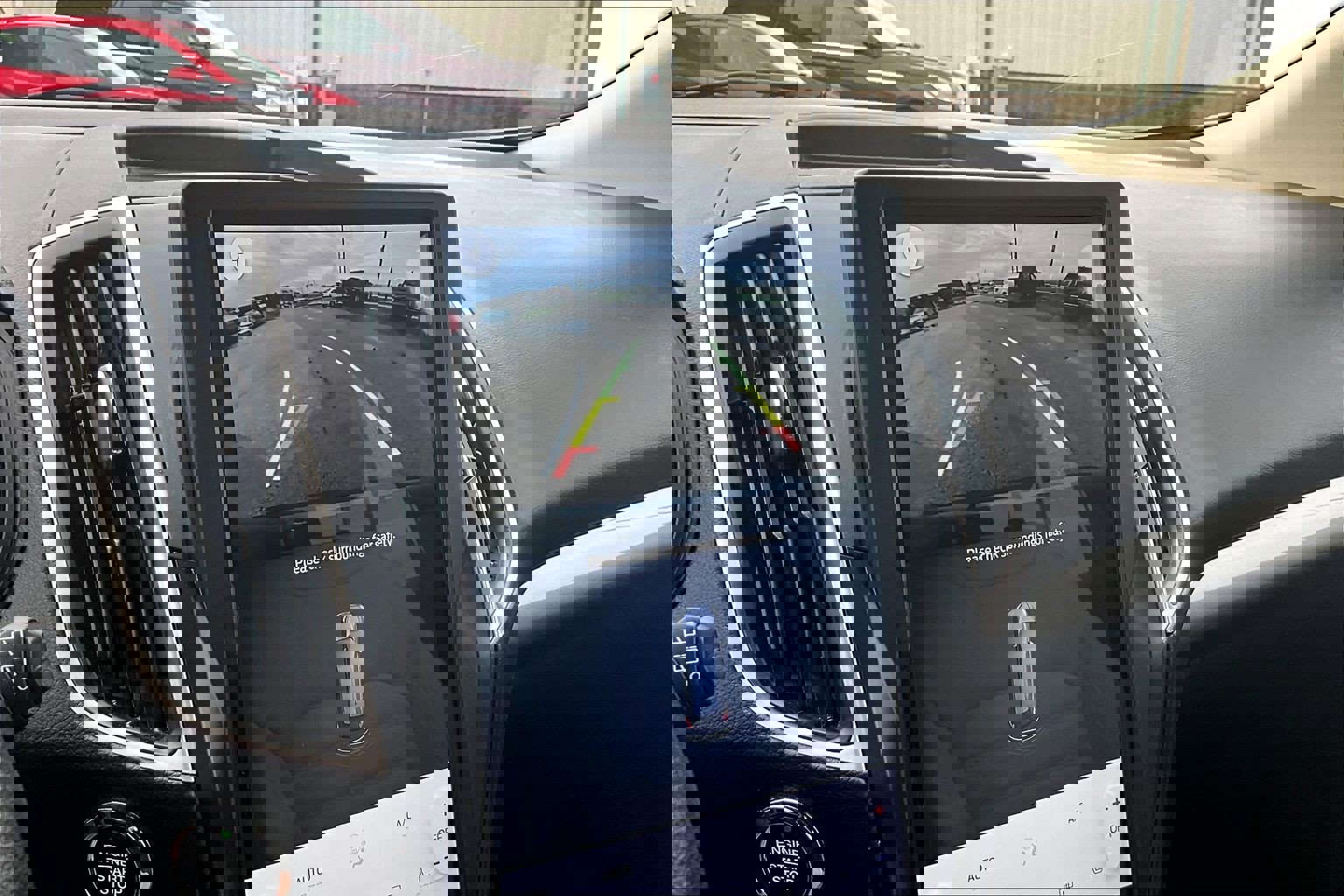 Used 2024 Ford Edge SEL w/ Convenience Package image 28