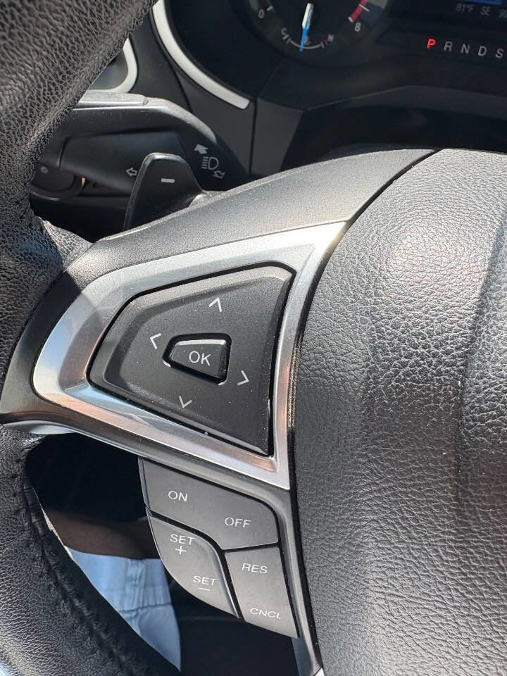 Used 2015 Ford Edge SEL image 17