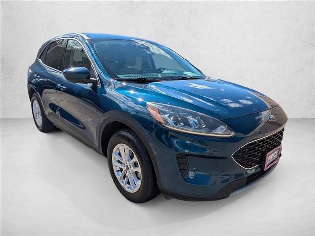 Used 2020 Ford Escape SE video 3