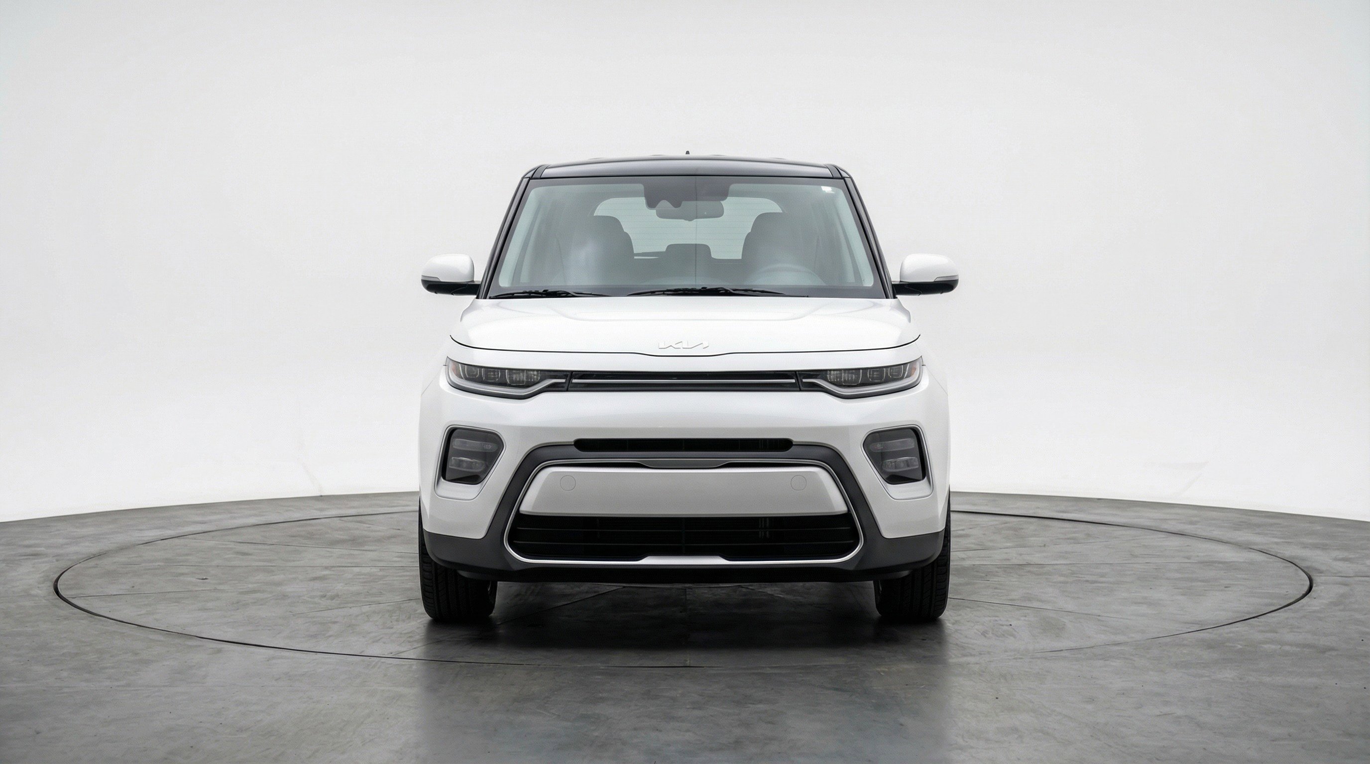 Used 2025 Kia Soul LX w/ LX Technology Package image 2
