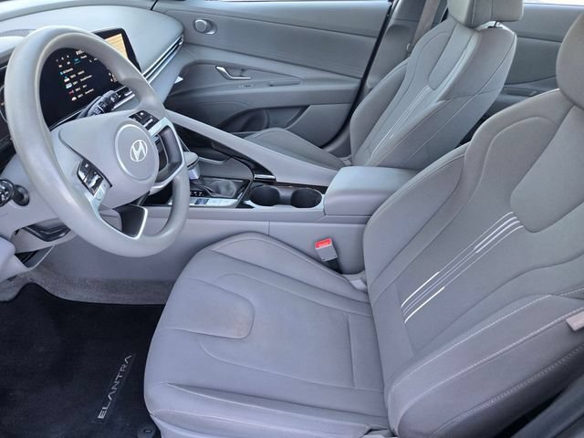 Used 2024 Hyundai Elantra Blue FWD image 19