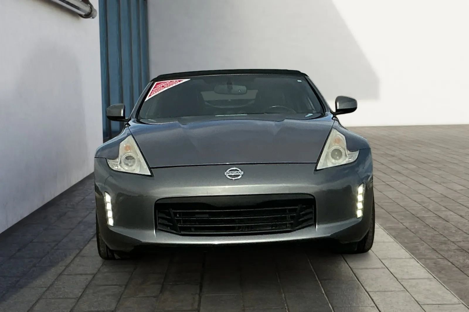 Used 2014 Nissan 370Z Touring w/ Sport Package image 8
