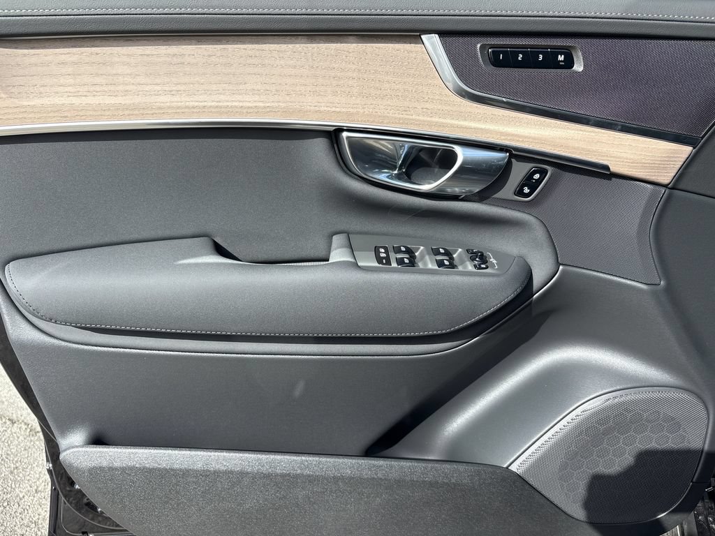 New 2026 Volvo XC90 B6 Plus AWD/4WD image 9