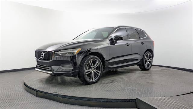 Used 2019 Volvo XC60 T5 Momentum w/ Premium Package FWD image 2