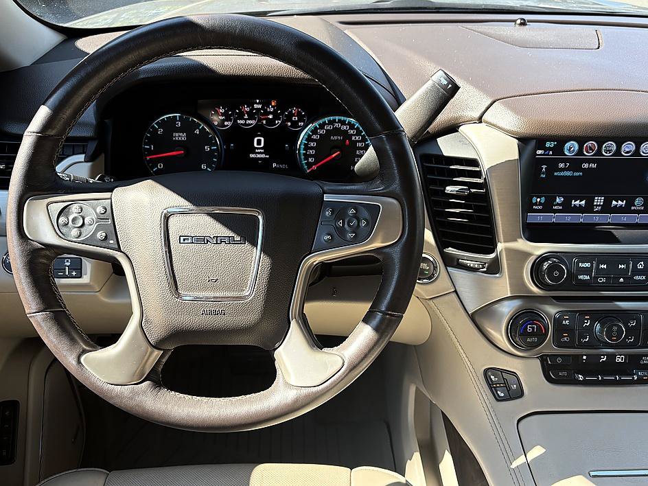 Used 2018 GMC Yukon XL Denali w/ Open Road Package AWD/4WD image 17