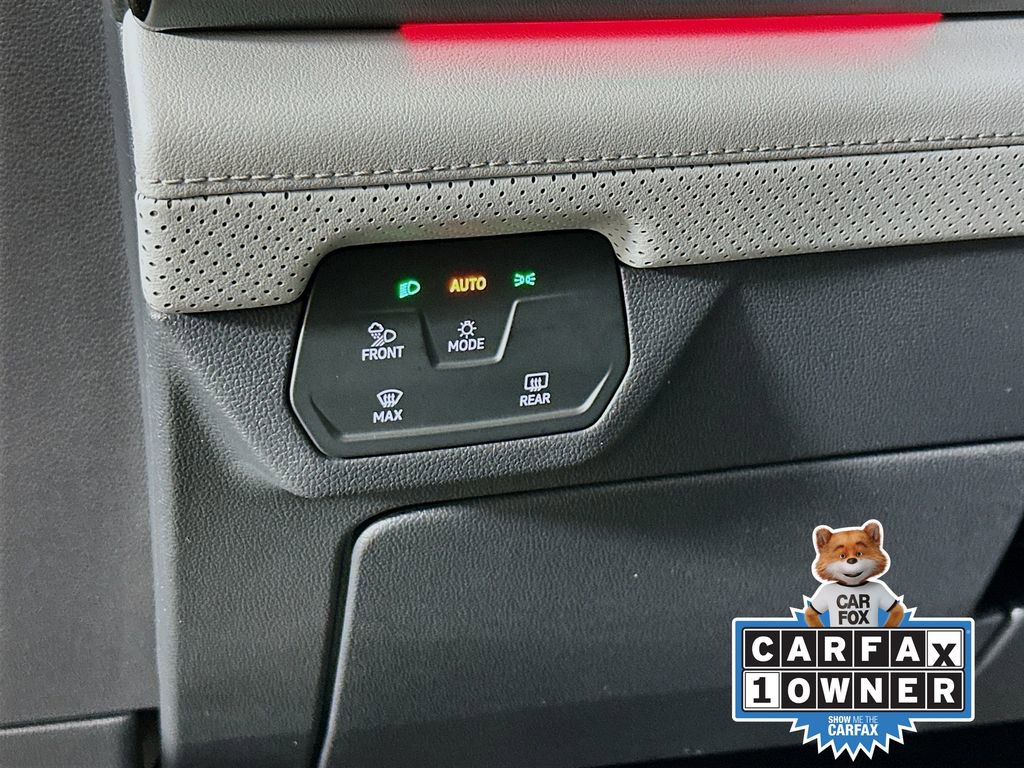 Used 2025 Volkswagen Atlas Peak Edition SE AWD/4WD image 11