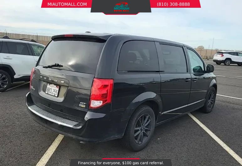 Used 2019 Dodge Grand Caravan GT image 4