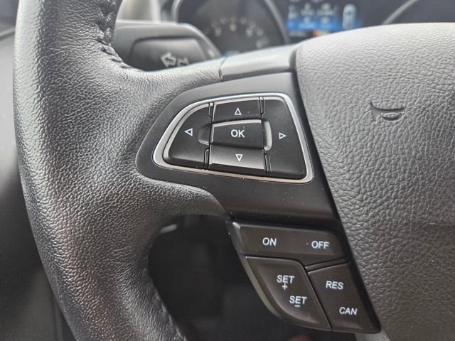 Used 2018 Ford Focus SE w/ Cold Weather Package image 9