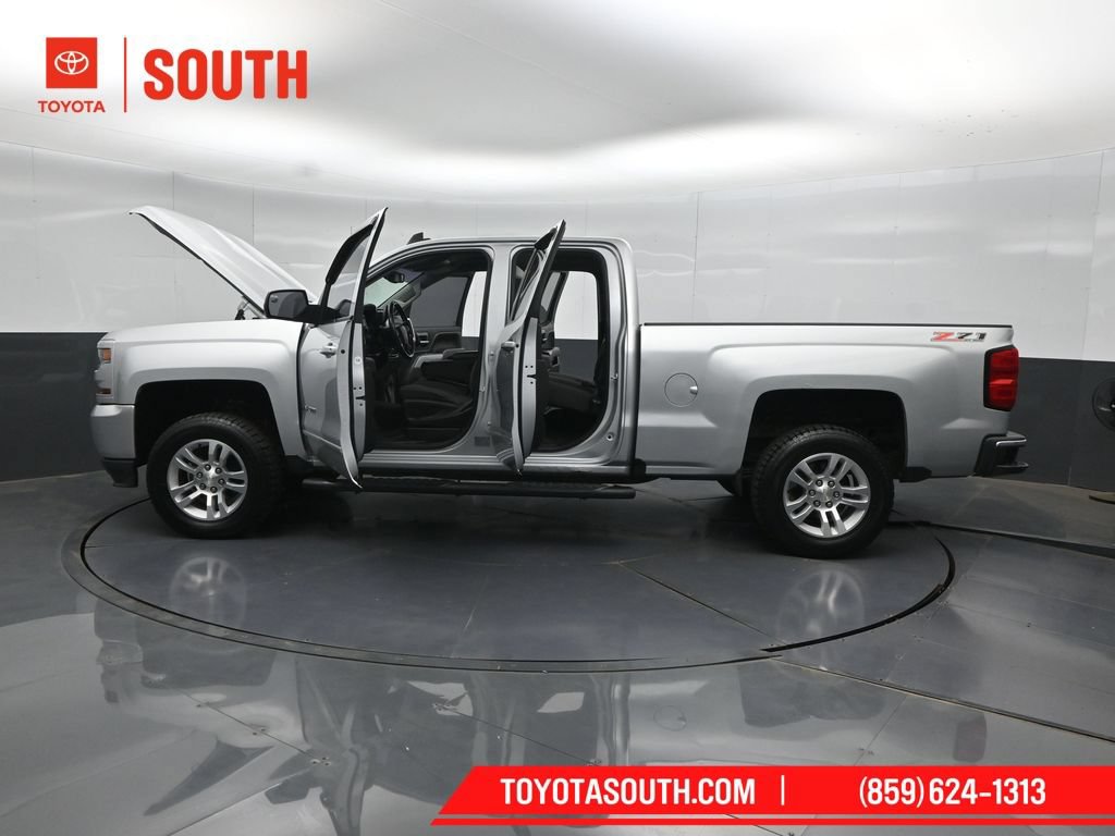Used 2017 Chevrolet Silverado 1500 LT w/ All Star Edition AWD/4WD image 52