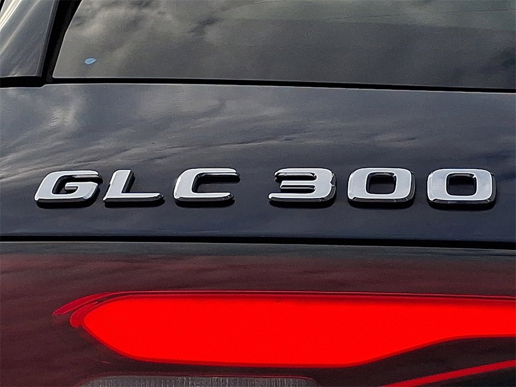 Used 2023 Mercedes-Benz GLC 300 4MATIC image 30