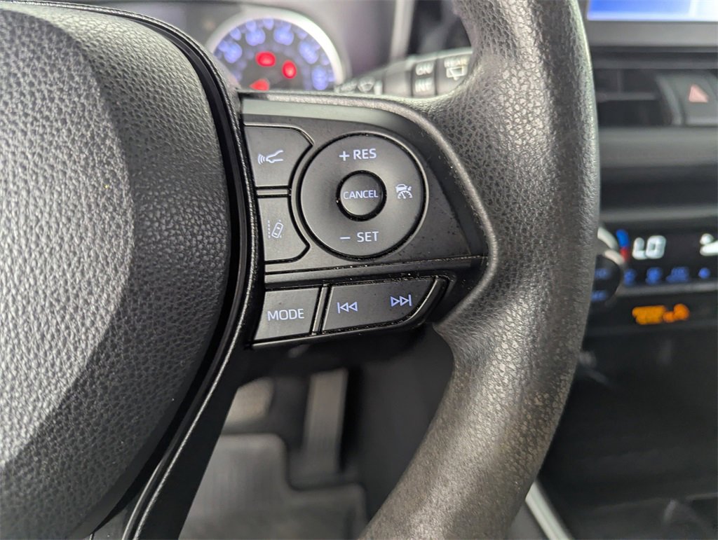 Used 2019 Toyota RAV4 XLE image 22