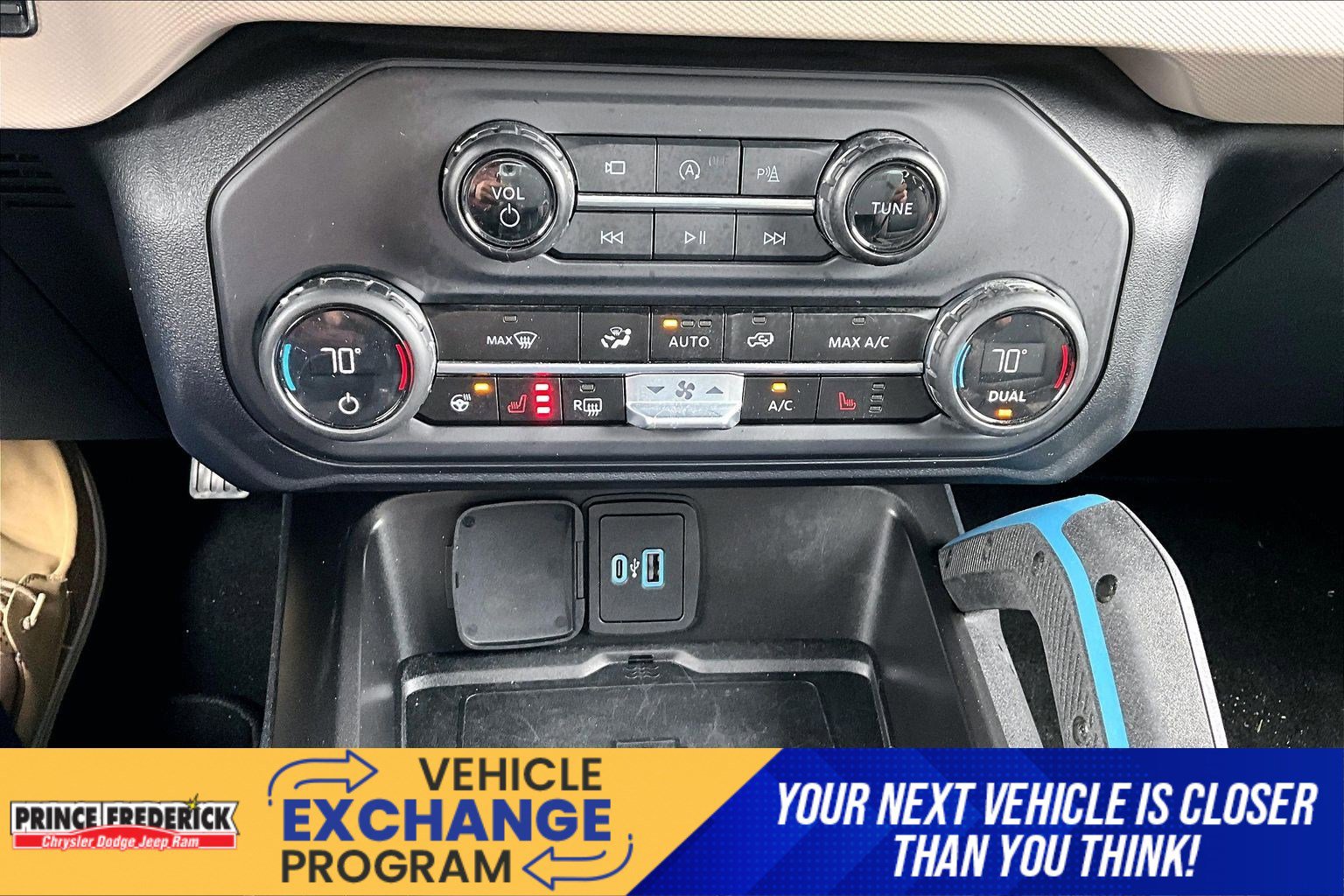 Used 2023 Ford Bronco Wildtrak AWD/4WD image 26