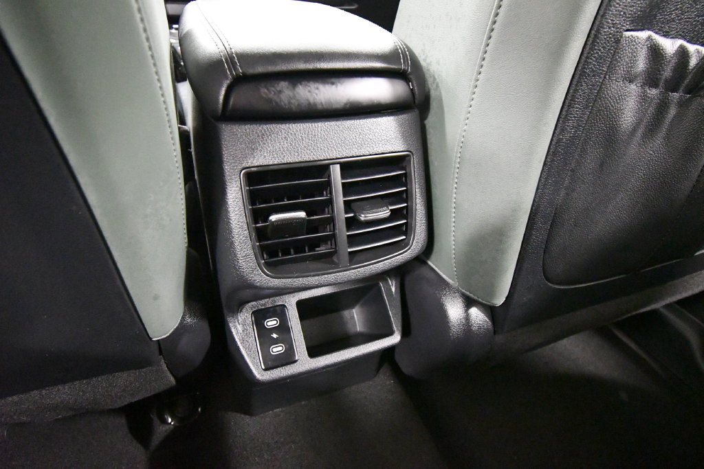 Certified 2024 Kia Seltos SX AWD/4WD image 16