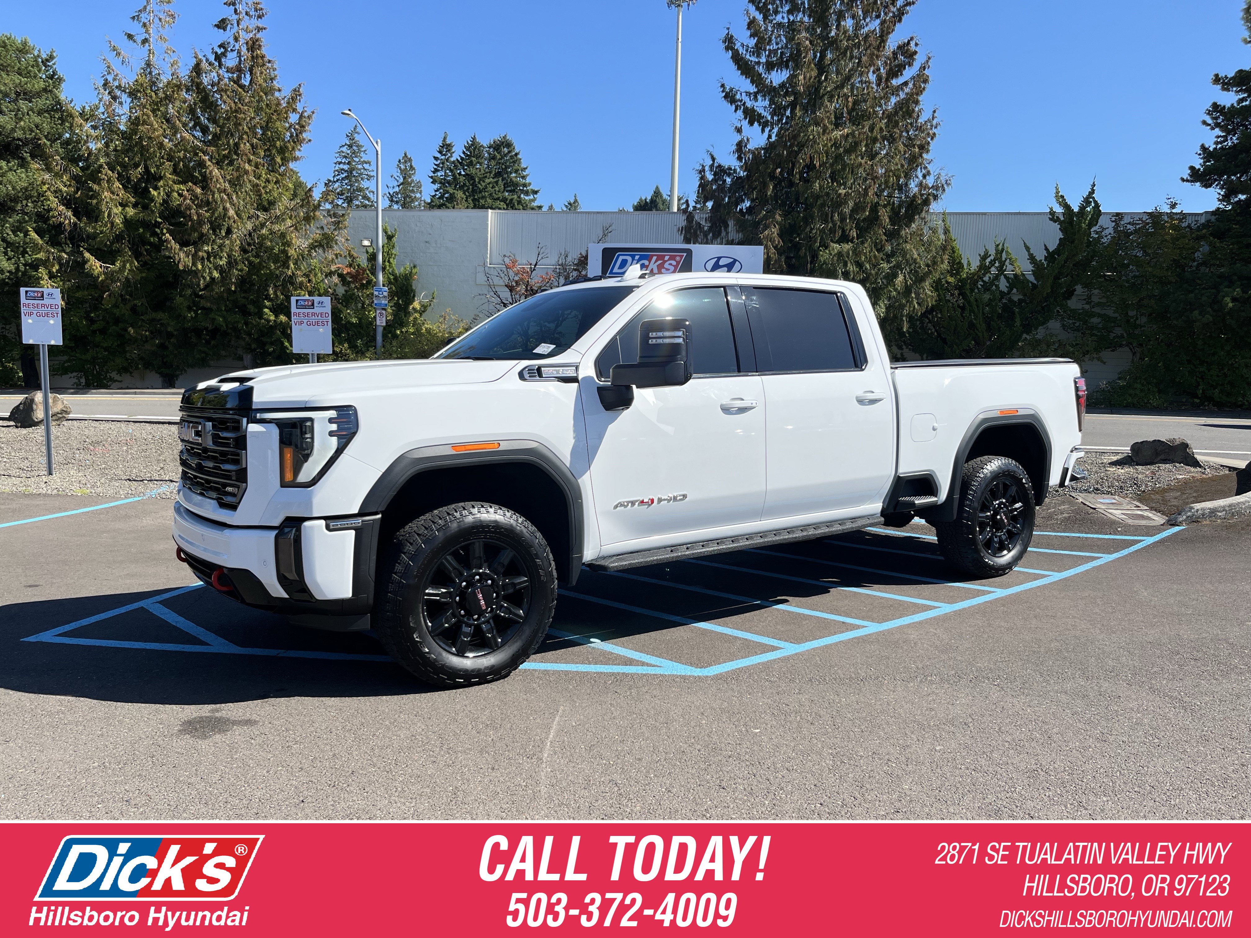 Used 2024 GMC Sierra 2500 AT4 w/ AT4 Premium Plus Package image 1