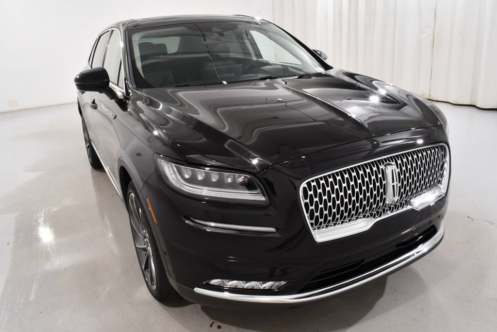Used 2023 Lincoln Nautilus Reserve w/ Equipment Group 202A AWD/4WD image 4